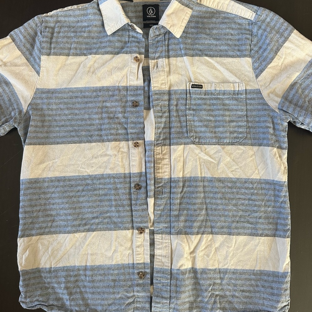 Volcom Men's Casual Blue and White Striped Shirt